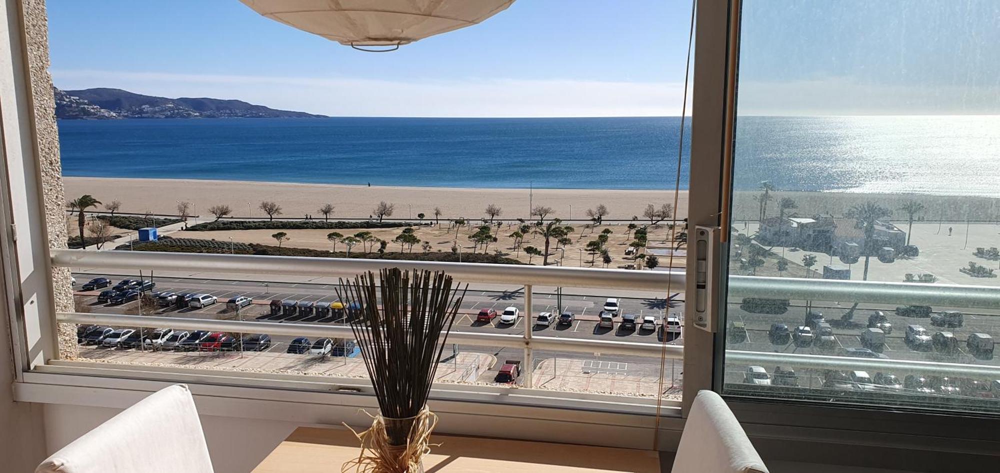 Piso Delta Muga Costa Brava Apartment Empuriabrava Exterior photo